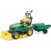 Bruder Bworld John Deere -ruohotraktori perävaunulla 62104